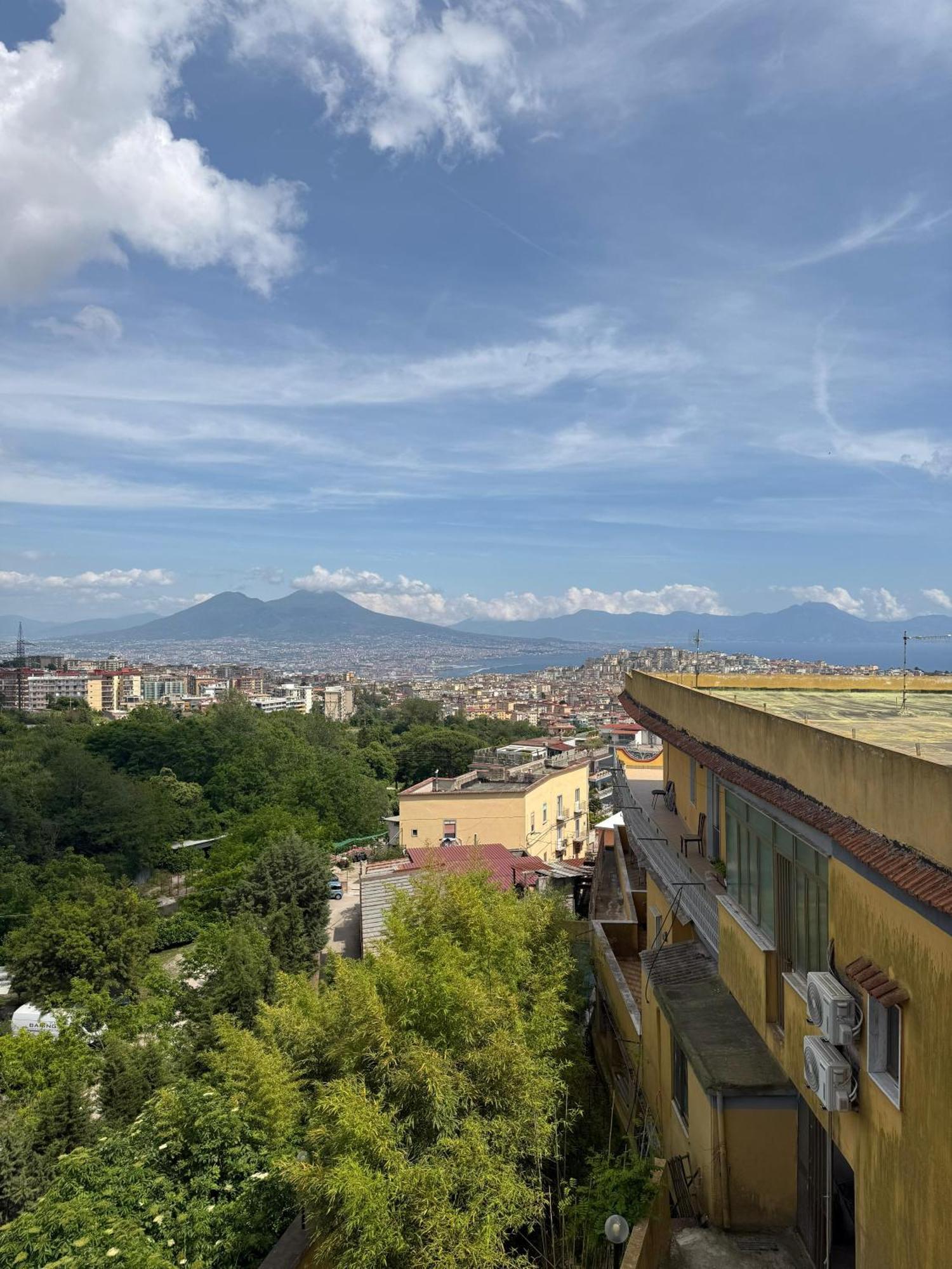 Panoramic Apartment Napoli Esterno foto